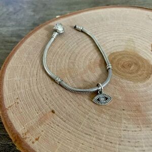 PANDORA SPARKLING EYE CHARM